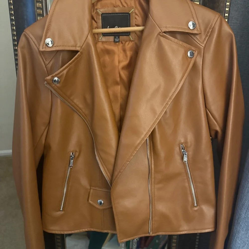 Tan  Jacket - Picture 2 of 4